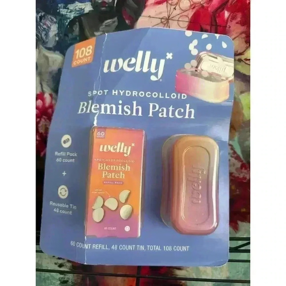 WELLY Spot Hydrocolloid Blemish Patches Refill 60 + Reusable Tin 48 - Picture 1 of 4
